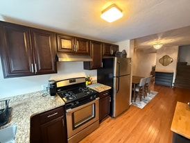 Building Photo - 325 Taylor St