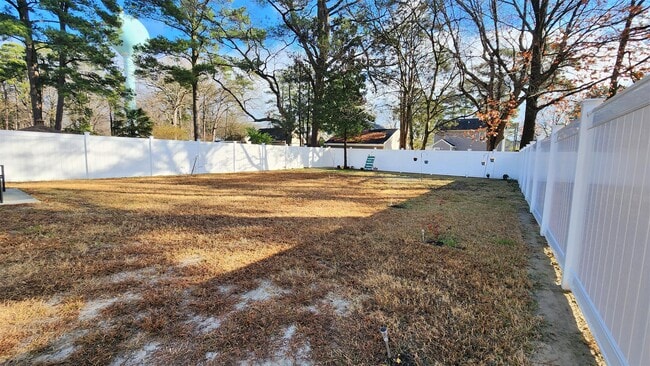 Building Photo - 1224 Elder Ave