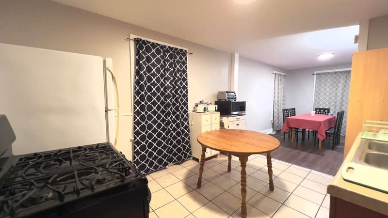 Building Photo - 197 Brooks Ave