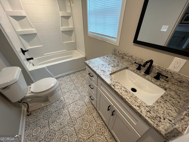 Building Photo - 14 Hazel St