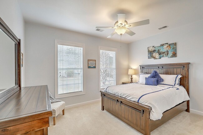 Building Photo - FULLY FURNISHED Mount Pleasant Home! 6 mon...
