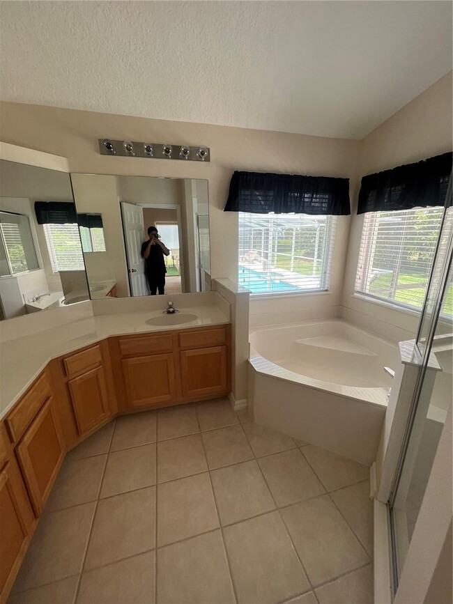 Building Photo - 321 Troon Cir