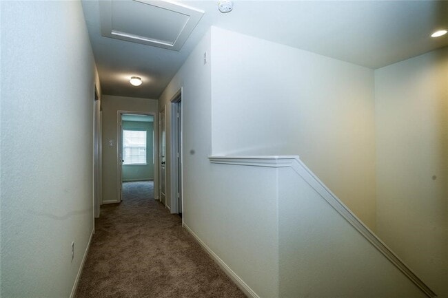 Building Photo - 212 Autumn Berry Ln
