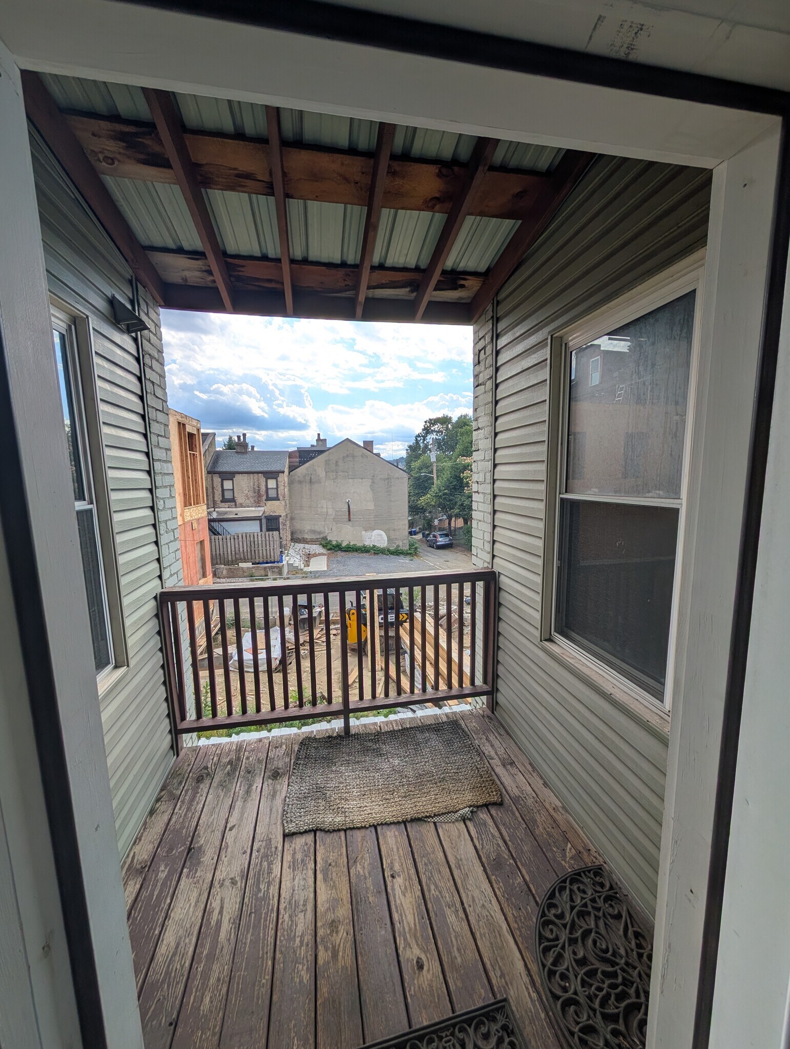 Balcony/Porch - 250 36th St