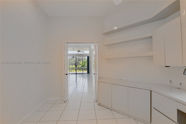 Building Photo - 11622 Creekside Dr