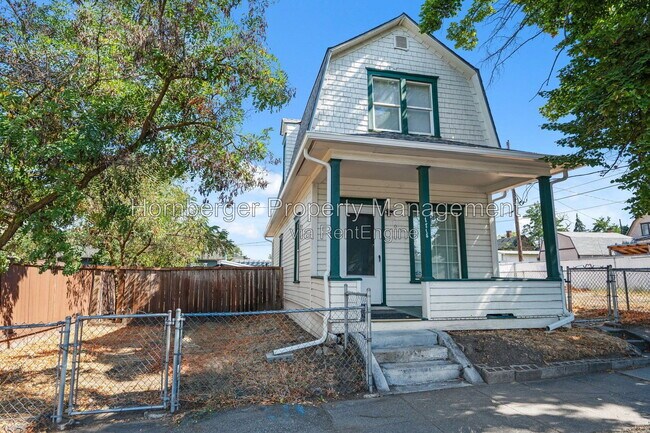 Building Photo - 1718 N Post St