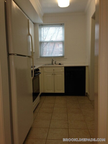 Building Photo - 117 Thornton Rd