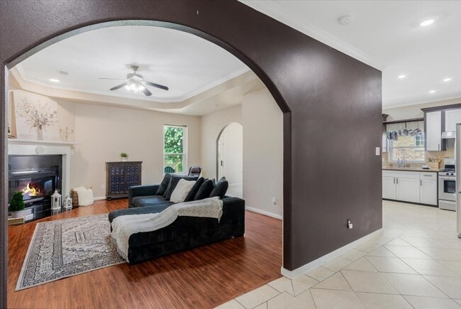 Building Photo - 5343 Oak Cove Dr