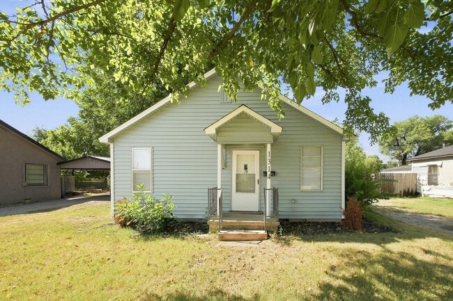Building Photo - 1314 NW Smith Ave