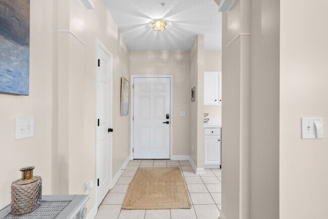 Building Photo - 5801 Oyster Catcher Dr
