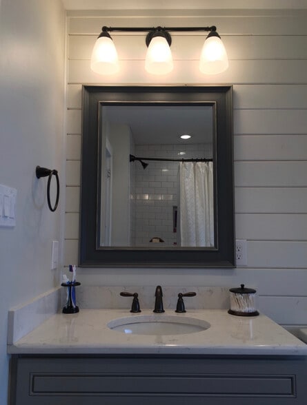 Upstairs Bath - 12 E Cottage Ave