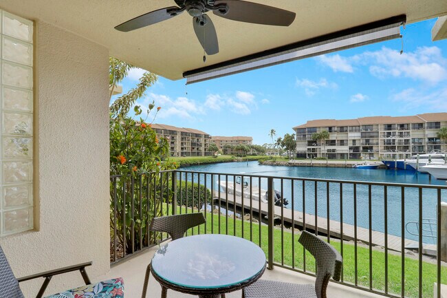 Building Photo - 1301 Seafarer Cir
