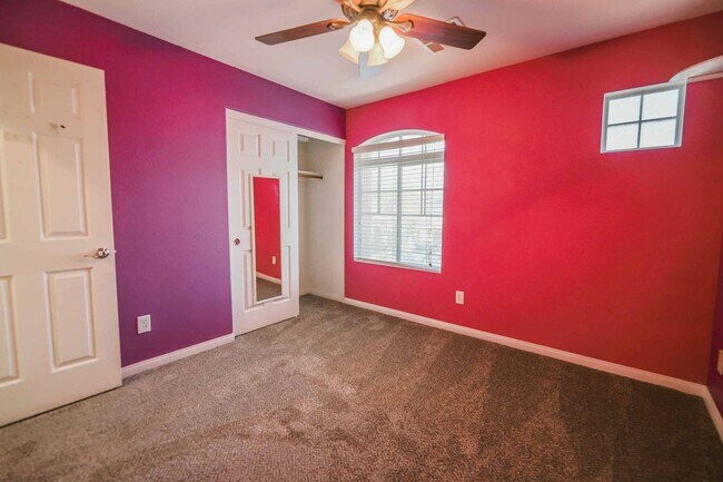 Building Photo - 7941 Alta Lima Valley Ct