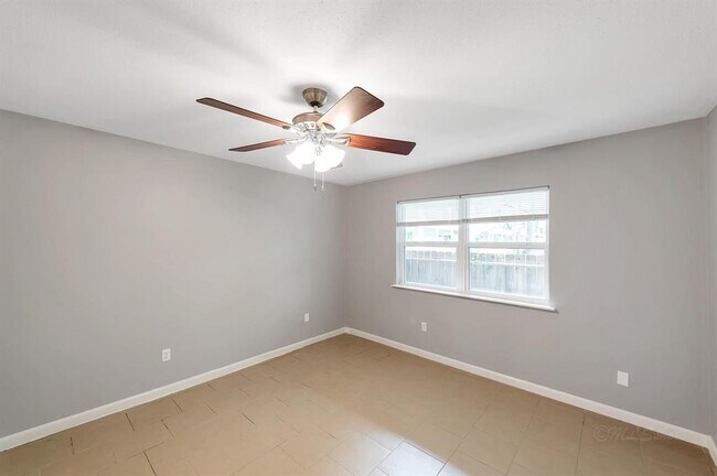 Building Photo - 12633 Memorial Dr