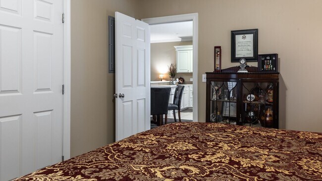 Building Photo - Woodshire Duplexes & Townhomes