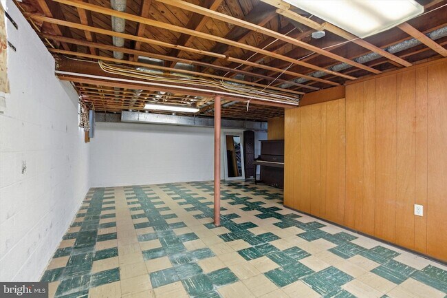 Building Photo - 29 Rolling Ln