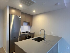 Building Photo - 131-02B 40th Rd