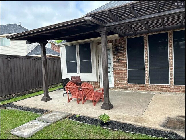 Building Photo - 8128 Grand Canyon Dr