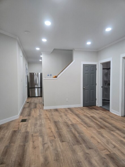 Building Photo - 1312 W Widenham St