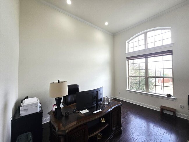 Building Photo - 2900 Zoysia Dr