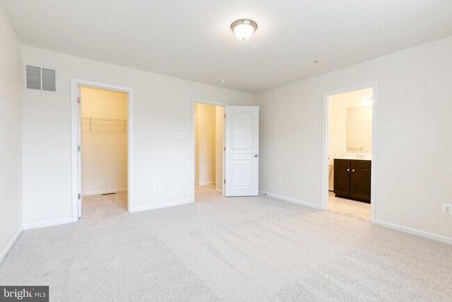Building Photo - 1308 Ray Ln