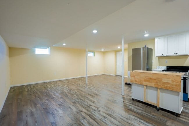 Building Photo - Cozy 1 BR/1 BA Apartment in Severna Park!