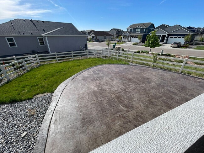 Building Photo - Live Lavishly in Crystal Valley Ranch