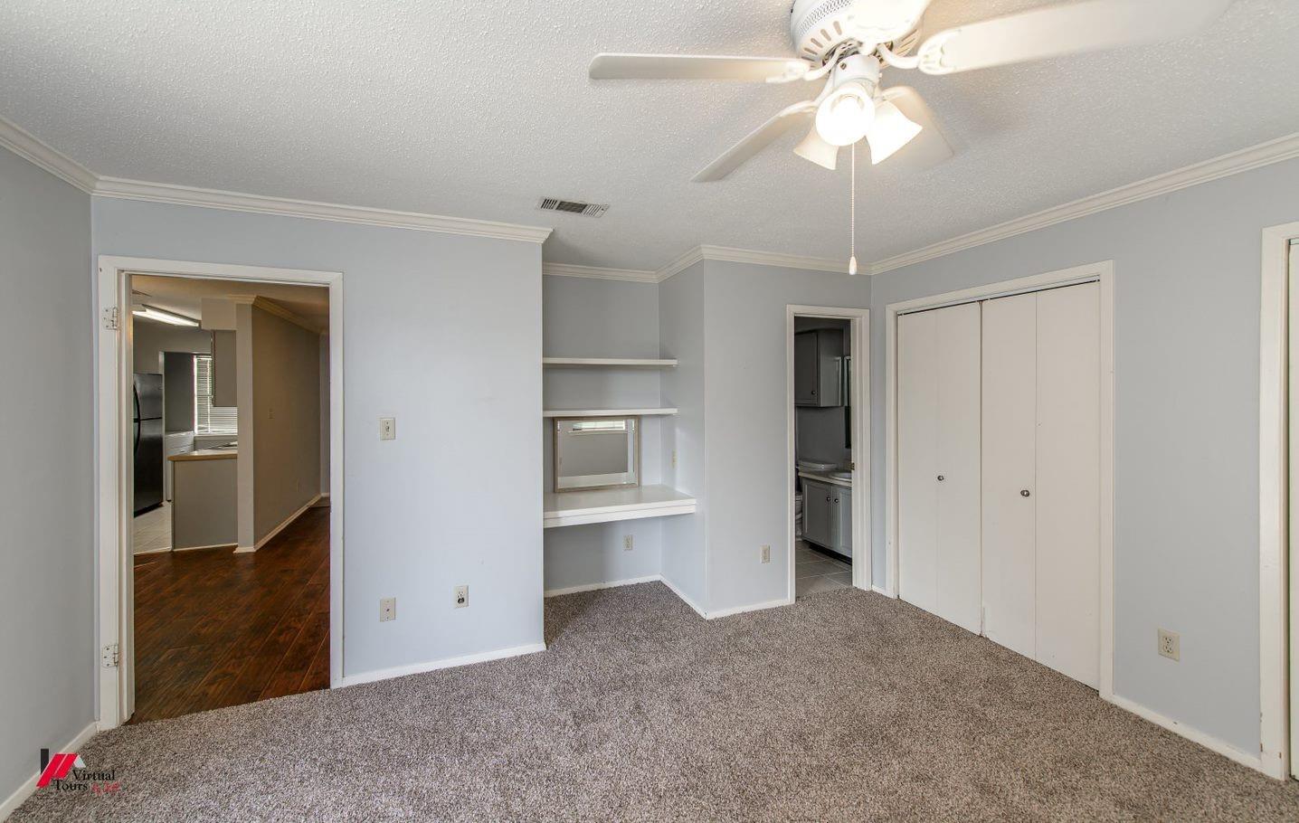 Building Photo - 3636 Greenacres Place Dr
