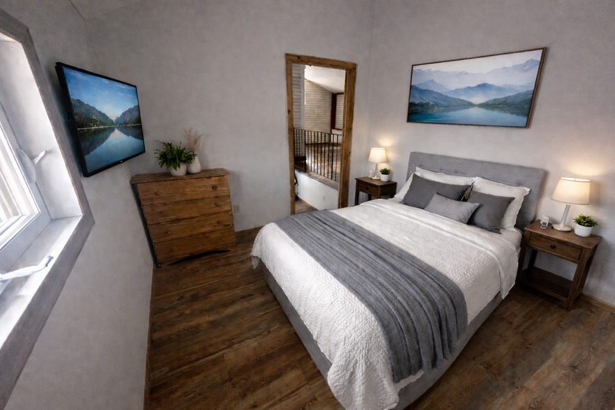 Bedroom 2 - 47 W Bridge St