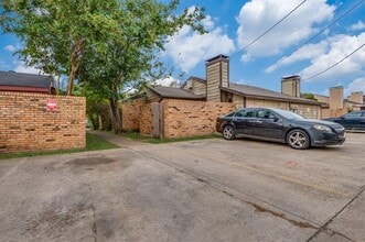 Building Photo - 3930 Portland St