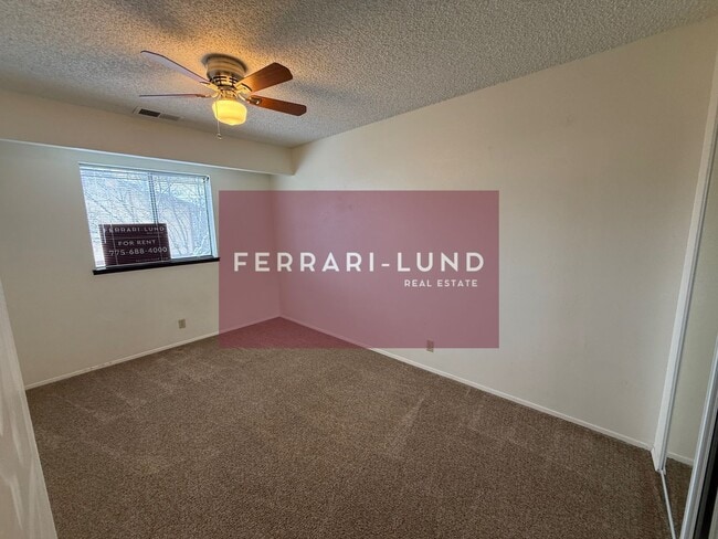 Building Photo - 2 Bed / 1.5 Bath Townhome – Central Sparks Near Baring Blvd - Kay DeAlba Property!!