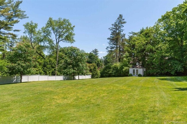 Building Photo - 77 Pleasant Ridge Rd