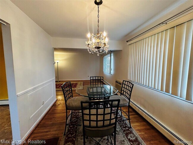 Building Photo - 4113 Telegraph Rd