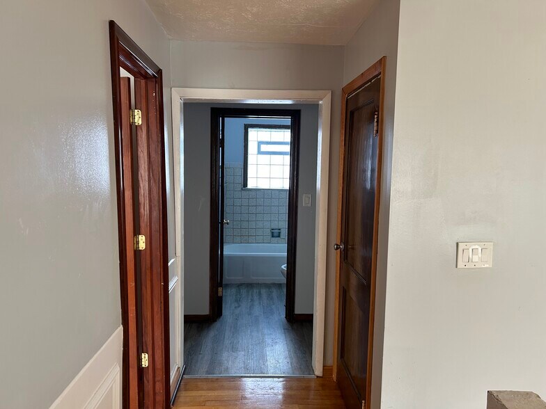 Building Photo - 7252 W Appleton Ave