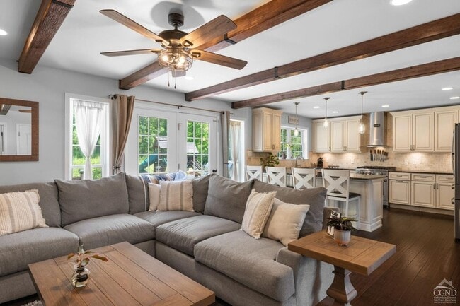 Building Photo - 174 Grove School Rd