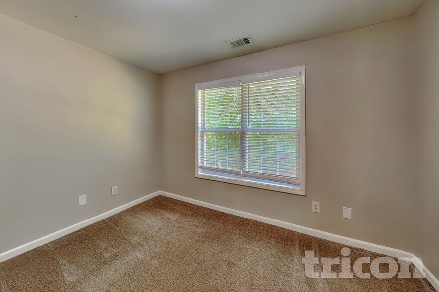 Building Photo - 1219 Falls Creek Ct