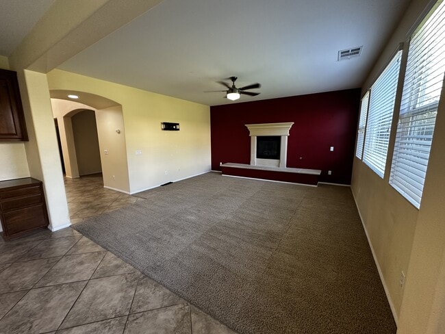 Building Photo - 1155 Polyanthus Ln