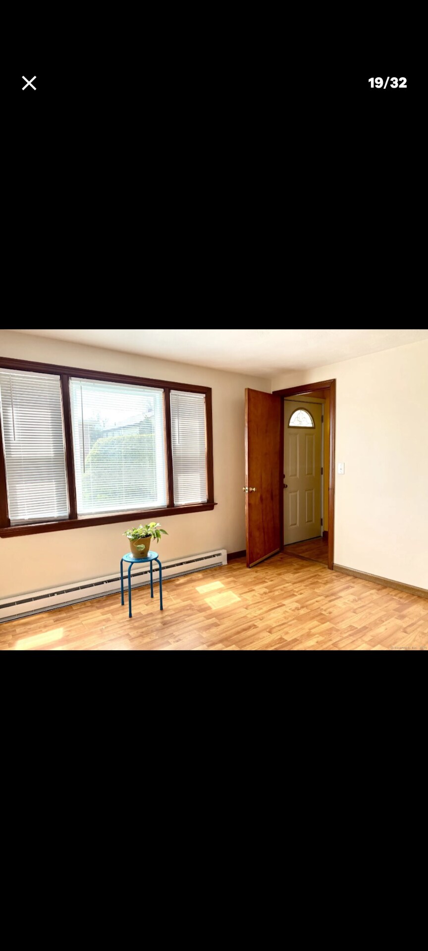 Light and Bright Living Room - 65 Hayes St