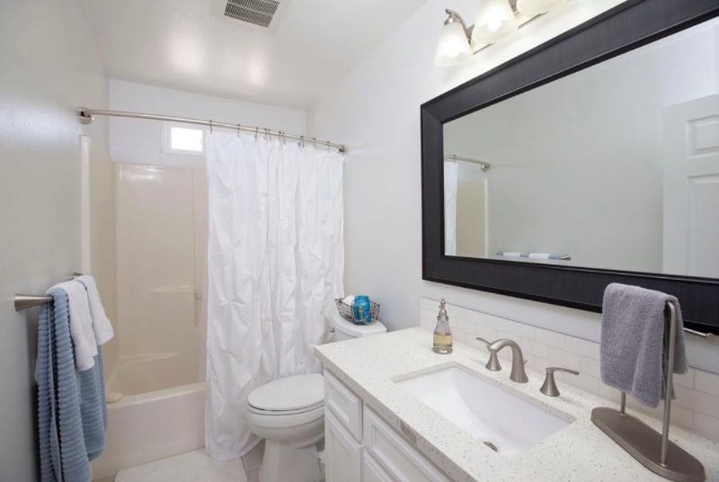 Building Photo - 564 9th St