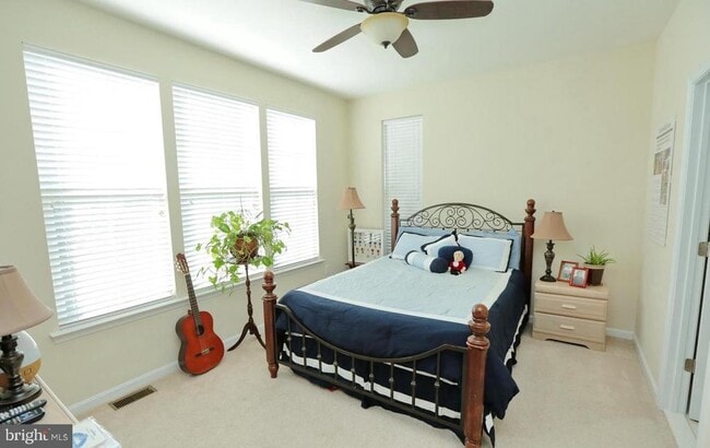 Building Photo - 35 Derby Dr