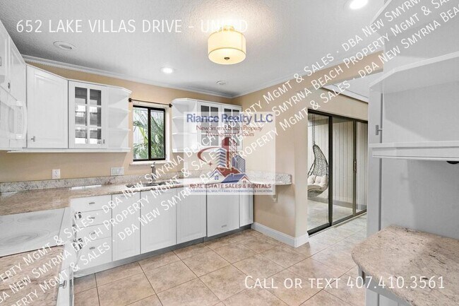 Building Photo - 652 Lake Villas Dr