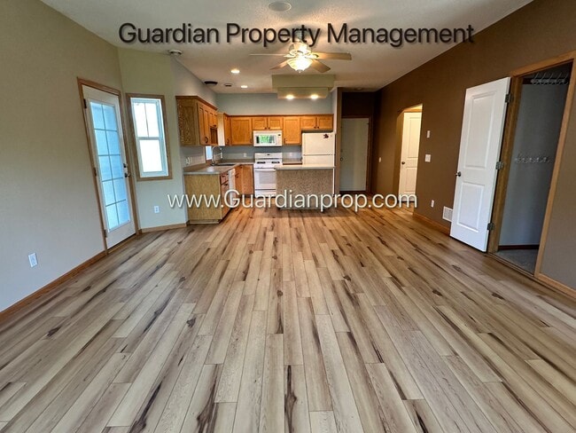 Building Photo - Brooklyn Park Single Family Home, Dishwash...