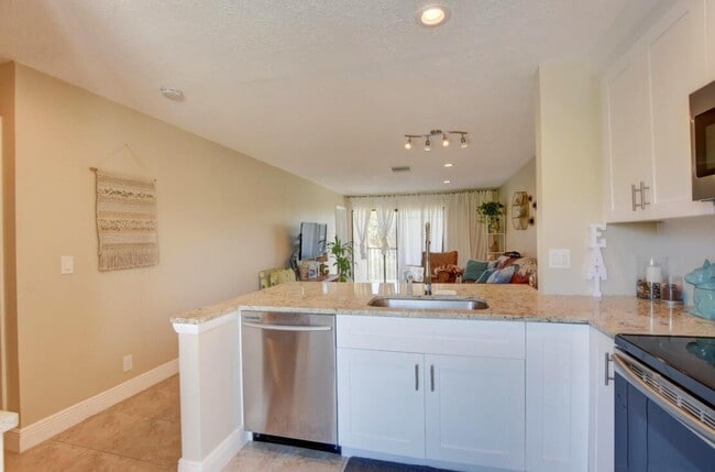 Building Photo - 3220 Frederick Blvd