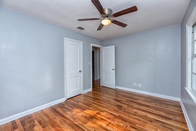 Building Photo - 2058 Thomasville Rd