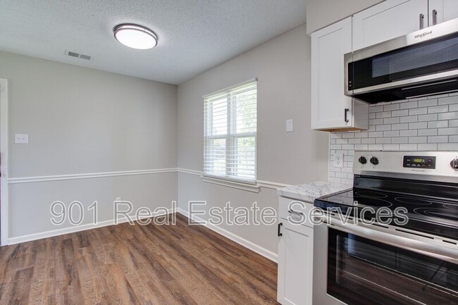 Building Photo - 6934 Southknoll Ave