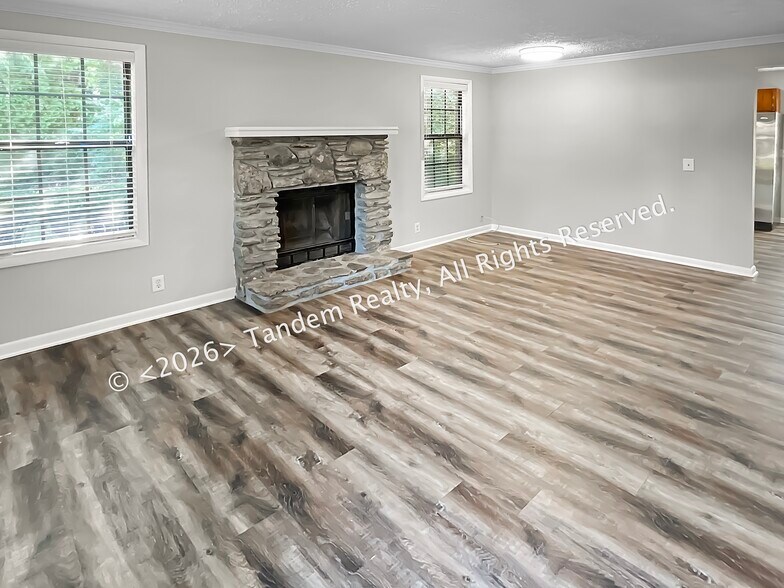 Building Photo - 2331 Kimberly Dr