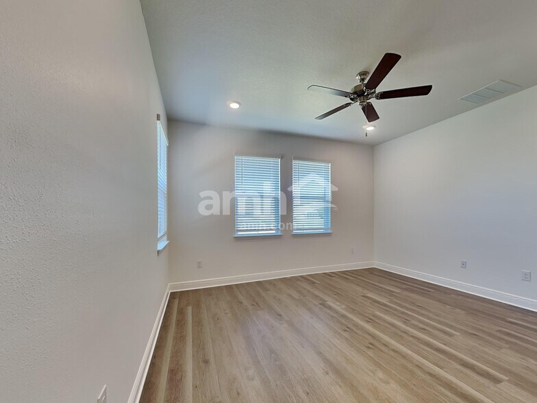 Building Photo - 6387 Atlantic Bch Ave