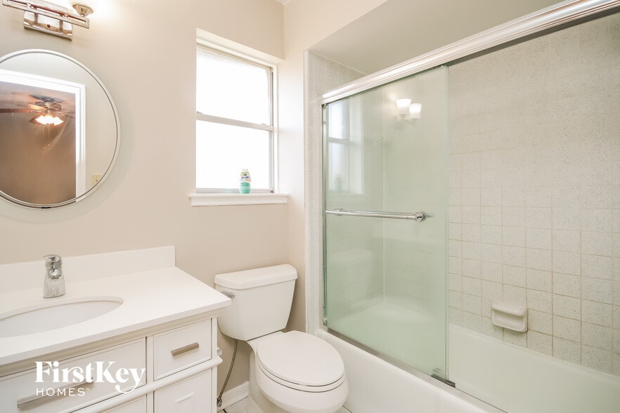 Building Photo - 4515 Tuscarora St