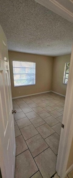 Building Photo - 451 Glenwood Dr