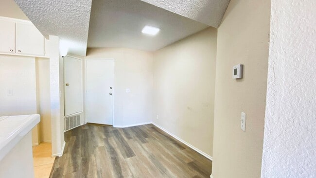 Interior Photo - 5050 Klump Ave